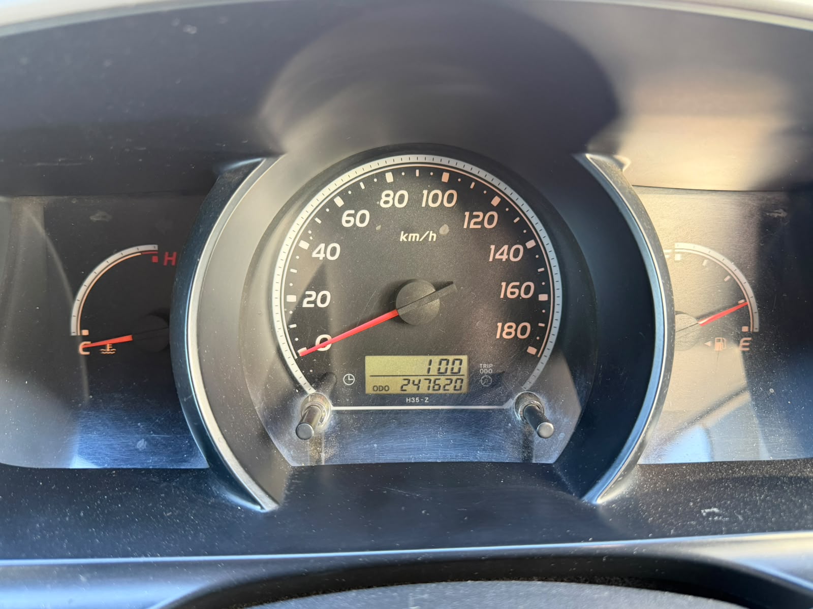 2007 Totota hiace_2FQ7ZY_04