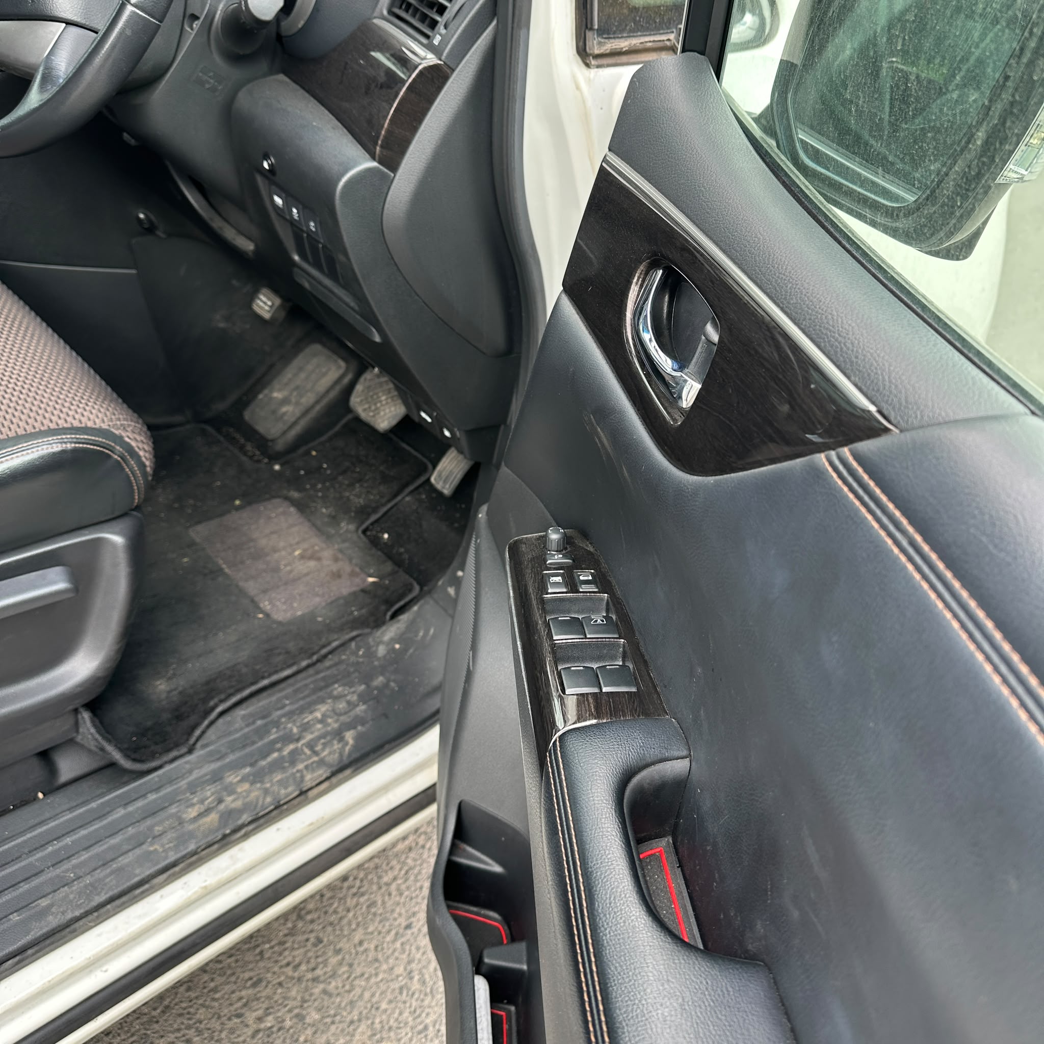 2010 NISSAN ELGRAND_2FP9NG_15