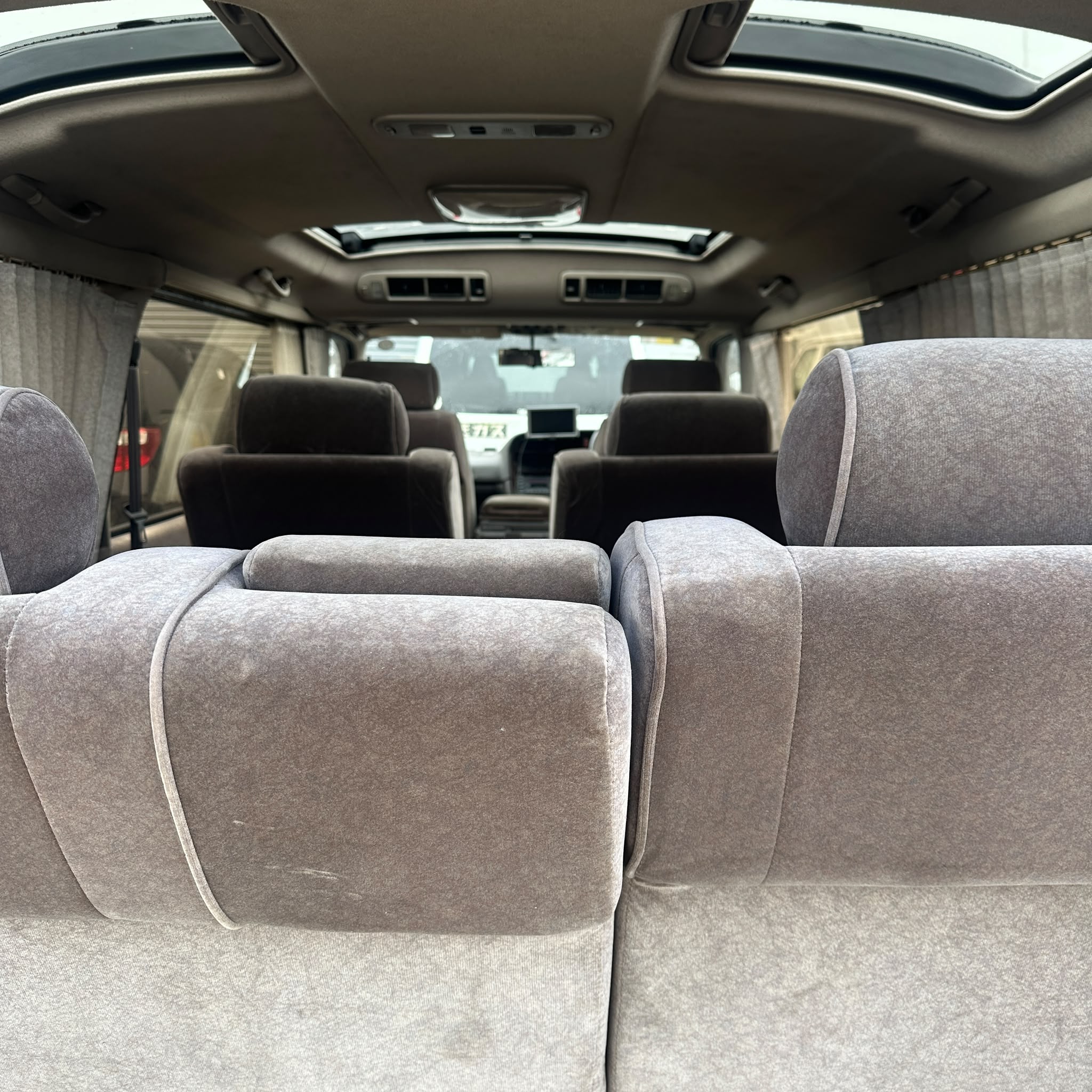 1997 Toyota Hiace Super Custom Manual 4x4 (2FX7MY)_04